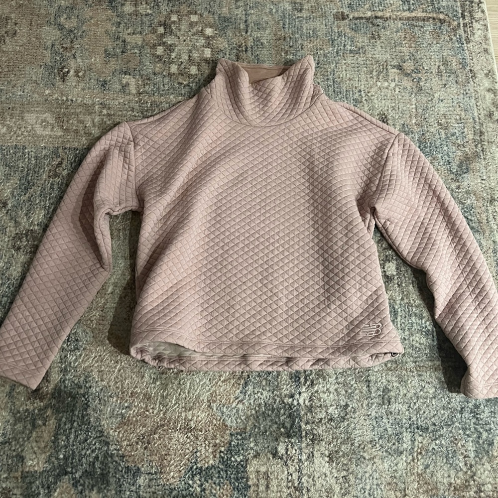 New Balance Women's Mauve Quilted Sweatshirt